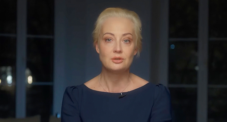 Julia Navalnaja i filmen.